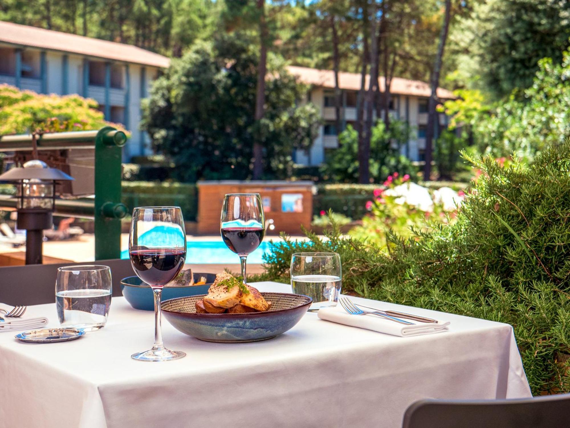 Hotel & Spa Vitalparc, The Originals Collection ラカノー エクステリア 写真