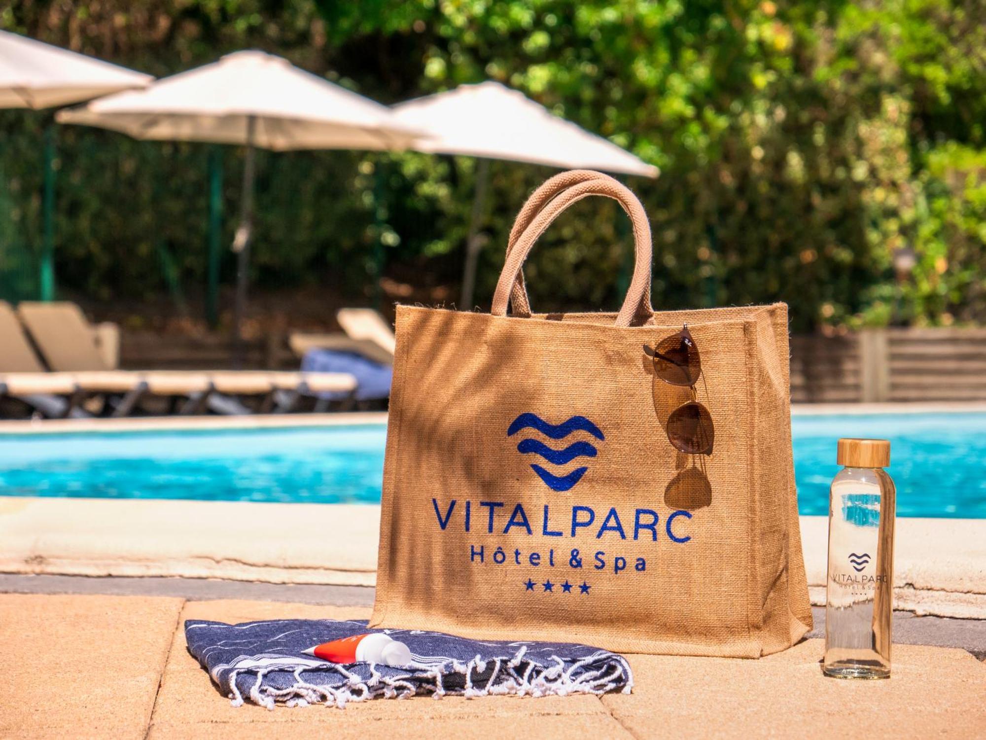 Hotel & Spa Vitalparc, The Originals Collection ラカノー エクステリア 写真