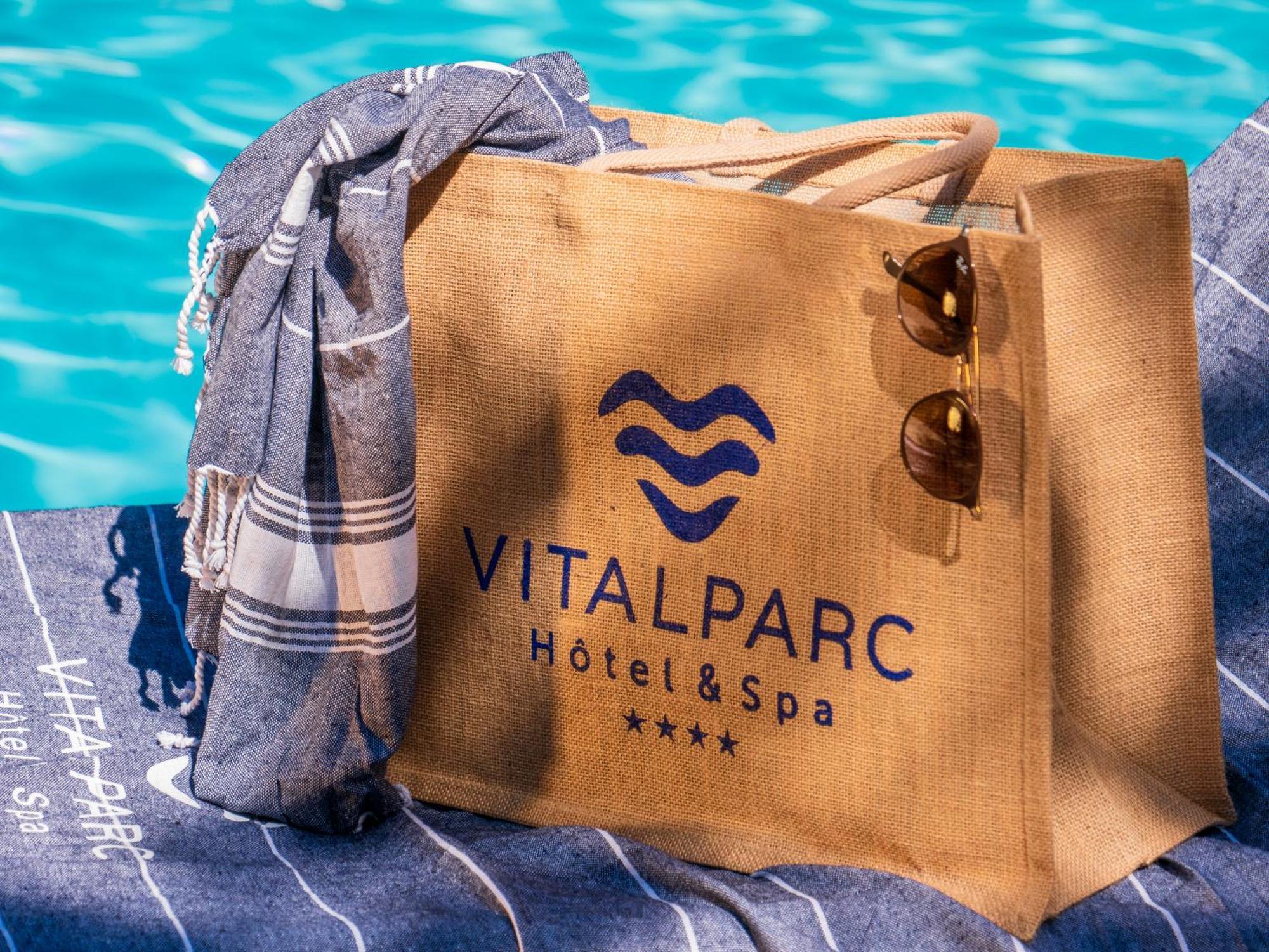 Hotel & Spa Vitalparc, The Originals Collection ラカノー エクステリア 写真
