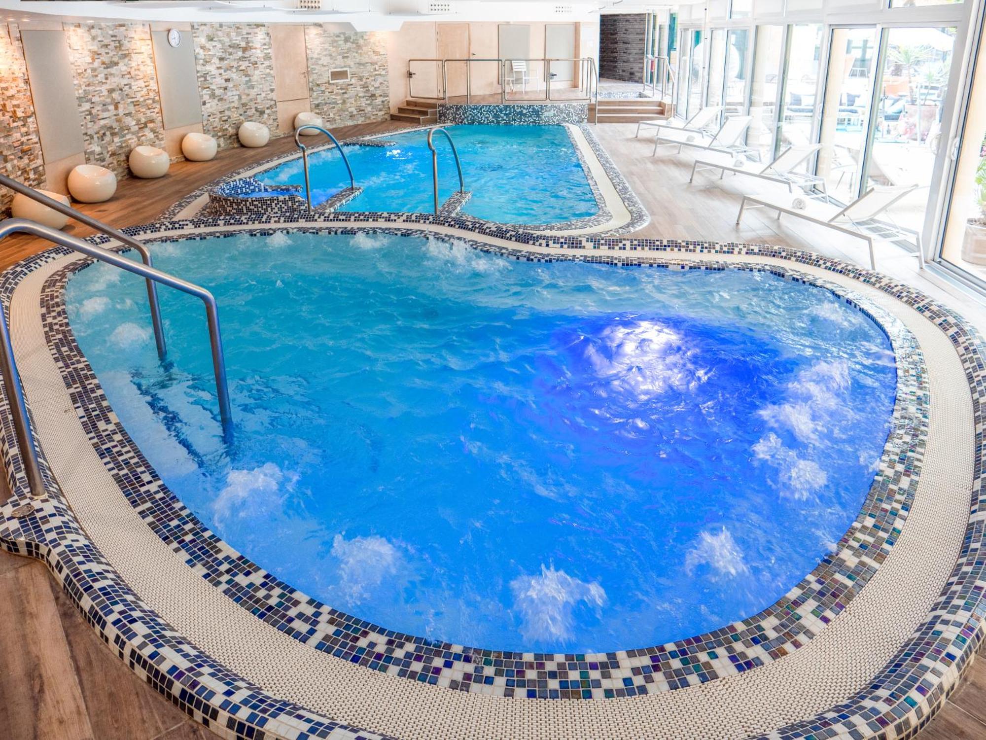 Hotel & Spa Vitalparc, The Originals Collection ラカノー エクステリア 写真