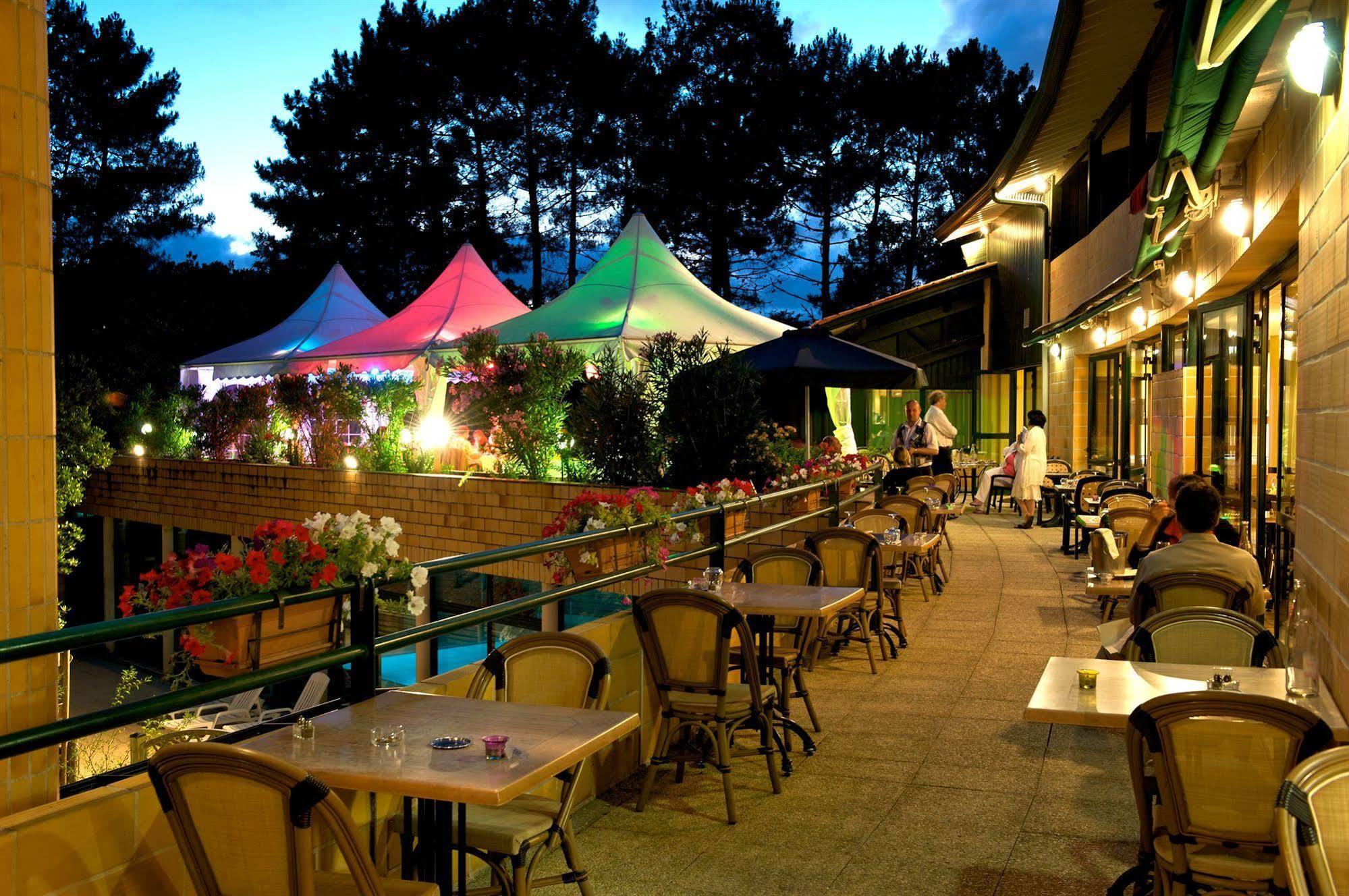 Hotel & Spa Vitalparc, The Originals Collection ラカノー エクステリア 写真